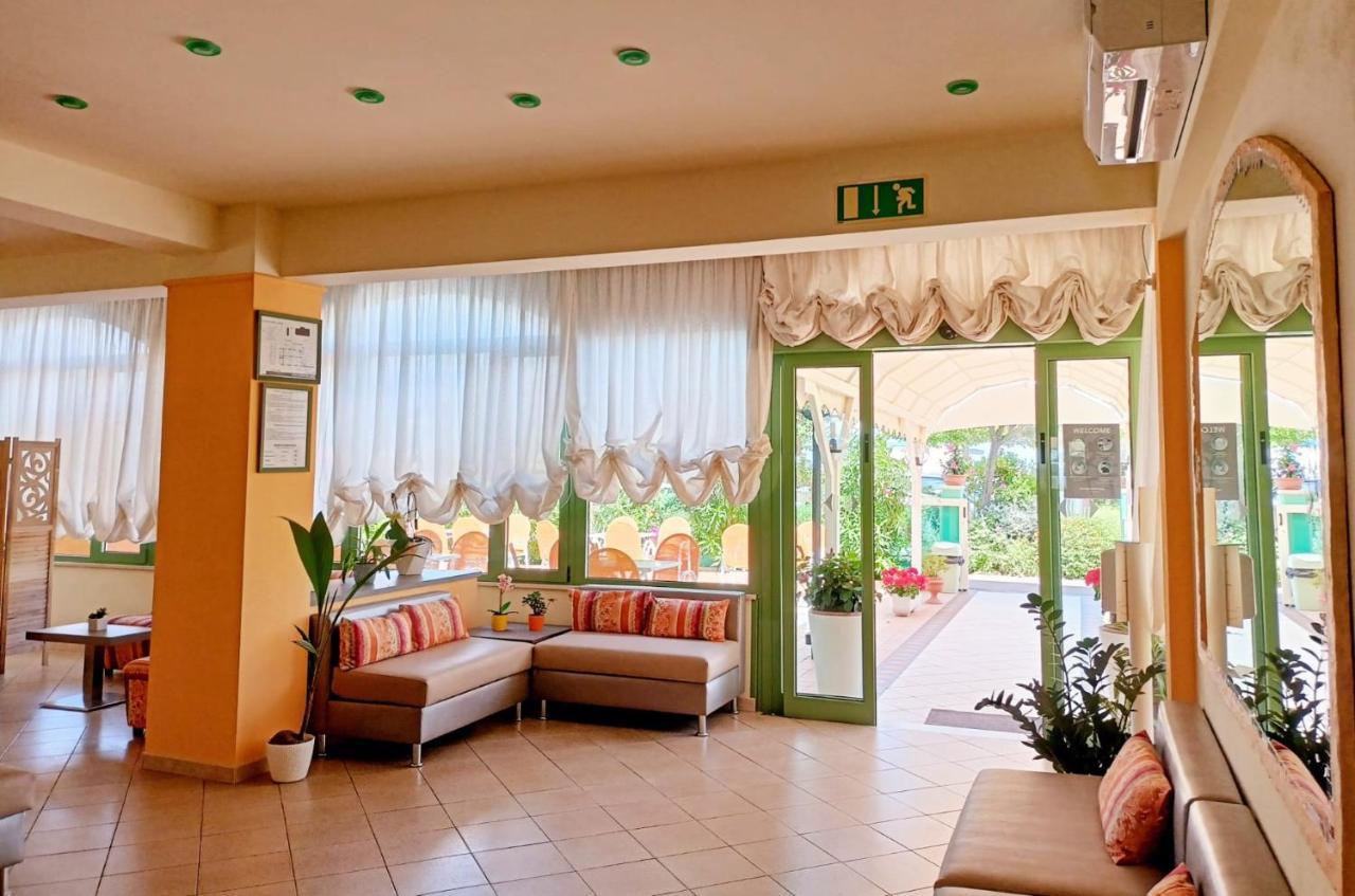 Costa Del Sole Only Room Milano Marittima Exterior foto